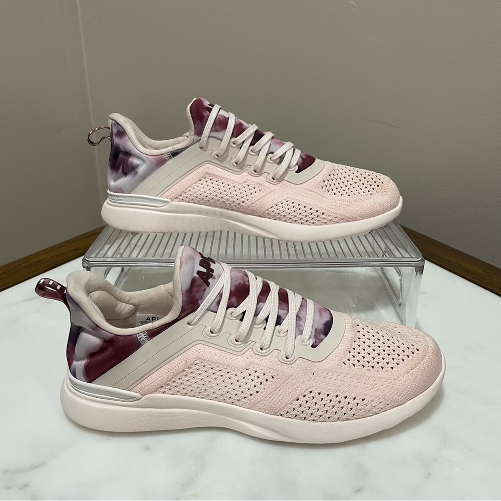 APL Athletic Propulsion Labs Women's Sneakers Techloom Tracer Soft Pink/burgundy